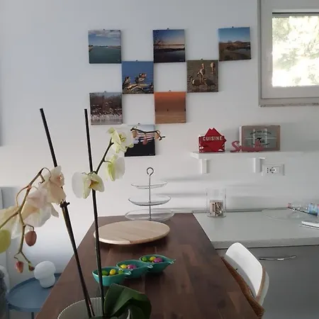 Limonium Apartment
